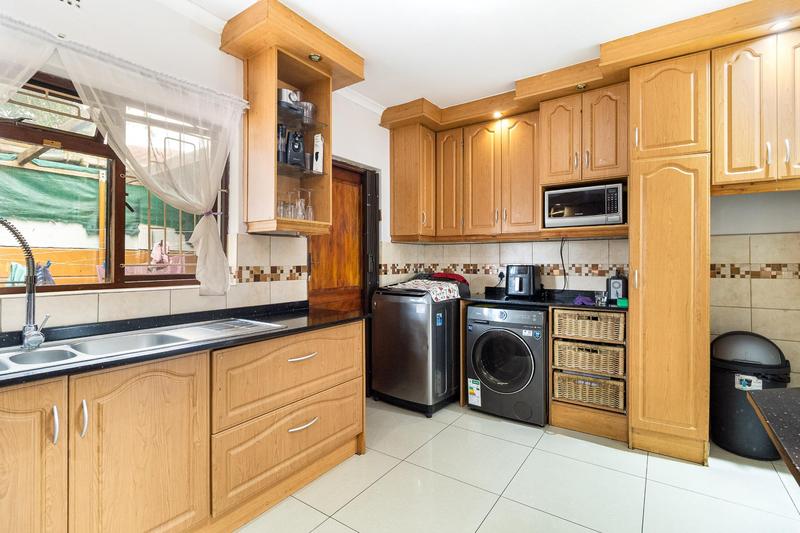 4 Bedroom Property for Sale in Windsor Park Western Cape